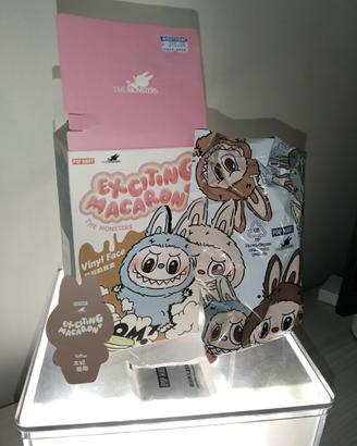 Pop Mart  exciting macaron  the monster - Vinyl Fa