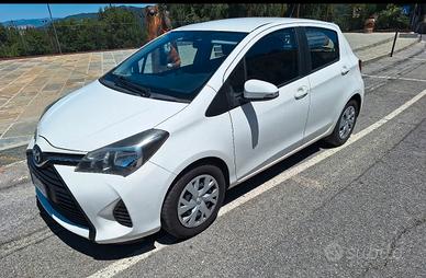 Toyota Yaris 1.4 90cv OK NEOPATENTATI