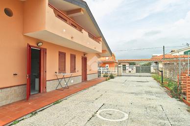 CASA SEMINDIPENDENTE A CROPANI