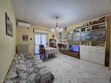 4 LOCALI A CASALNUOVO DI NAPOLI