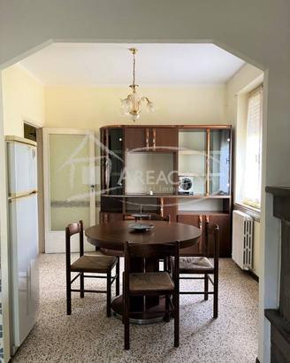 Appartamento di 84 m² con 4 locali e box auto a Ac