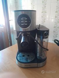 Macchina per caffè espresso e cappuccino