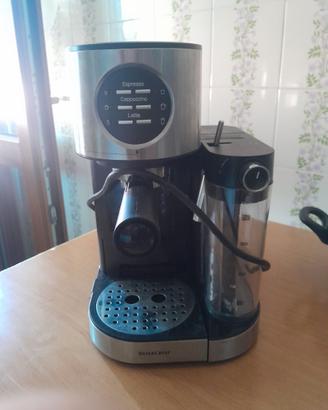 Macchina per caffè espresso e cappuccino