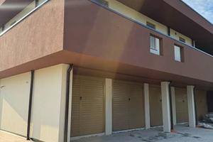 Appartamento di 168 m² con 4 locali e box auto a R