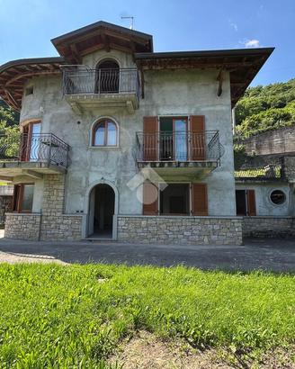 CASA INDIPENDENTE A COSTA VOLPINO