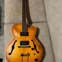 Chitarra semiacustica Ibanez