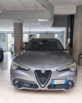 Alfa Romeo Stelvio 2.2 Turbodiesel 190 CV AT8 Q4 E