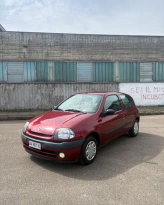 Renault Clio 1.2Benz neopatentati unicoproprietari