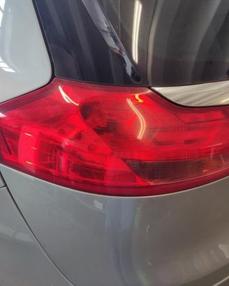 Fanale posteriore sinistro OPEL INSIGNIA del 2011