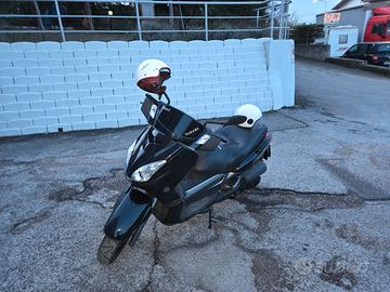 Scooter xmax 250cc