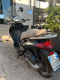 Scooter beverly