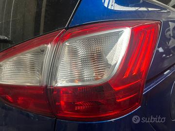 FANALE POSTERIORE DESTRO ESTERNO FORD GRAND C-MAX