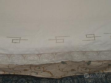 1 lenzuolo ricamo con iniziali