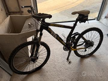 Scott Genius Full Suspended – MTB Trail/Endur