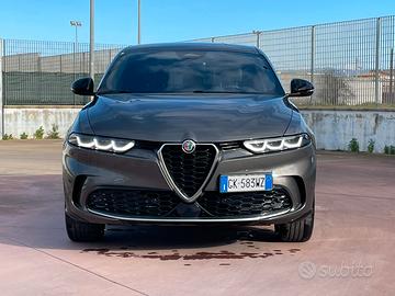 Alfa Rome Tonale diesel.