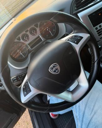 Lancia delta 1.6 multijet automatica