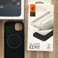 1 Custodia Spigen, 1 Vetro temperato Spigen, cavo