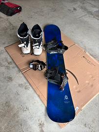 Tavola da snowboard - attacchi - scarponi