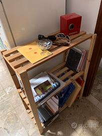 Scaffali in legno