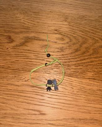 Bracciale verde con bambini