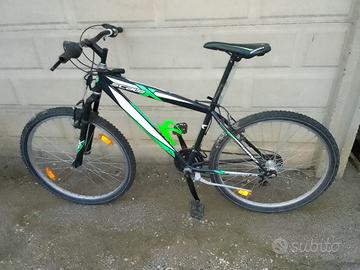 Biciclette mountain-bike