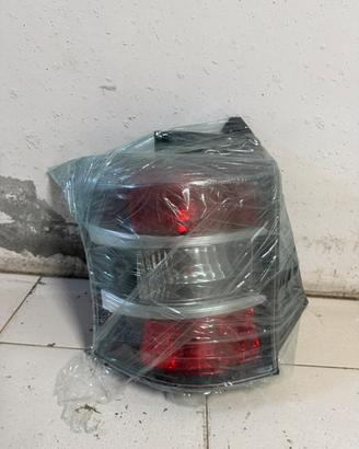 Faro posteriore sx Toyota IQ