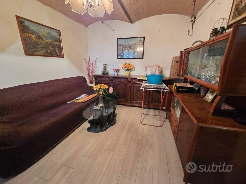 Villa di 253 m² con più di 5 locali e box auto dop - Vista 6
