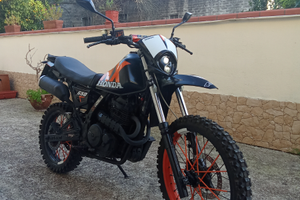 Vintage potente nx 650 Honda