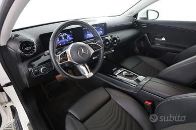 MERCEDES-BENZ A 180 A 180 d Automatic Advanced