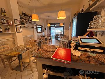 Piccolo ristorante a marina di Massa