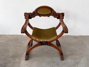 Poltroncina antica Savonarola in legno