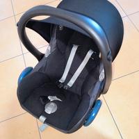Ovetto Maxi Cosi con base originale Isofix