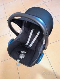 Ovetto Maxi Cosi con base originale Isofix