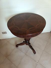 TAVOLINO ROTONDO con PIANO INTARSIATO