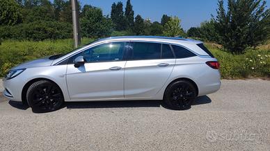 Opel Astra 1.6 turbo diesel 136 cv leggi bene . 