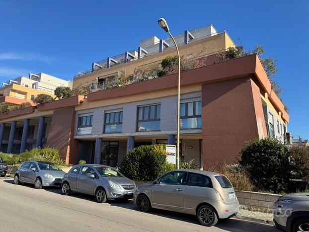 Locale commerciale artigianale uffici - Por...