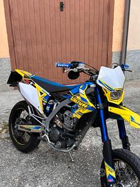 Suzuki Valenti SM 125