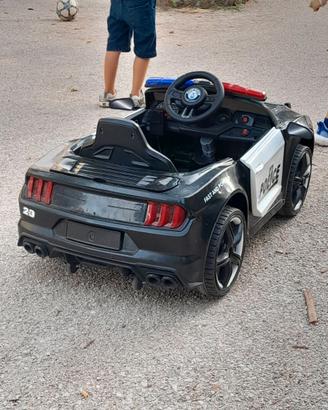 auto polizia elettrica bambino