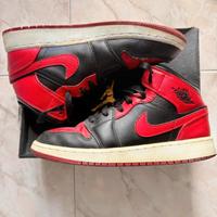 Nike Air Jordan 1 alte rosse e nere