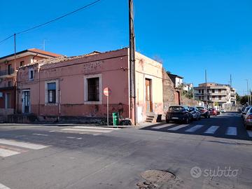 Casa indipendente, giardino e terrazzo
