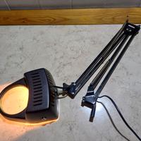 LAMPADA DA TAVOLO CON LENTE