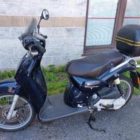 Scooter Aprilia Scarabeo 50 4t