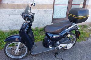 Scooter Aprilia Scarabeo 50 4t