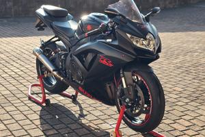 Suzuki GSX-R 750 2010 – Nero opaco