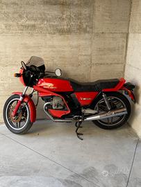 Moto Guzzi V35 Imola
