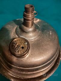 Lampada a carburo Aquila