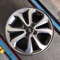 CERCHI USATI RAGGIO 15 POLLICI HYUNDAY $MODELLO_AU