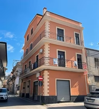 Duplex 140 mq con due terrazzi - bellona