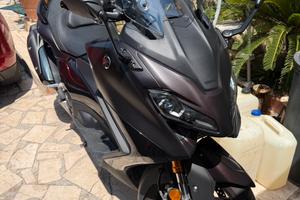 Tmax 560 tech max