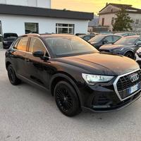 AUDI Q3 2.0 TDI 150 CV Business